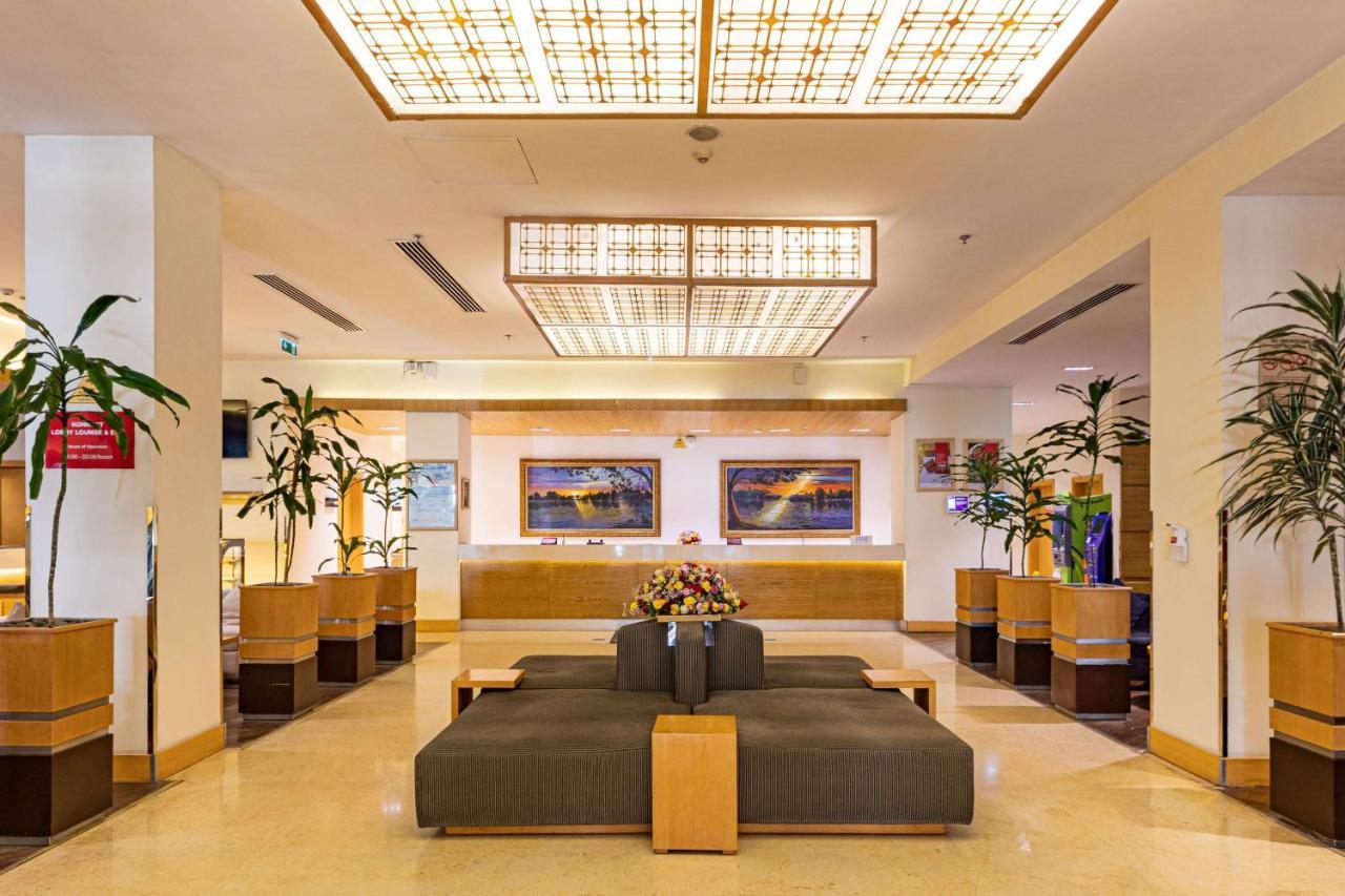 Ramada Addis, Addis Ababa Hotel Екстериор снимка